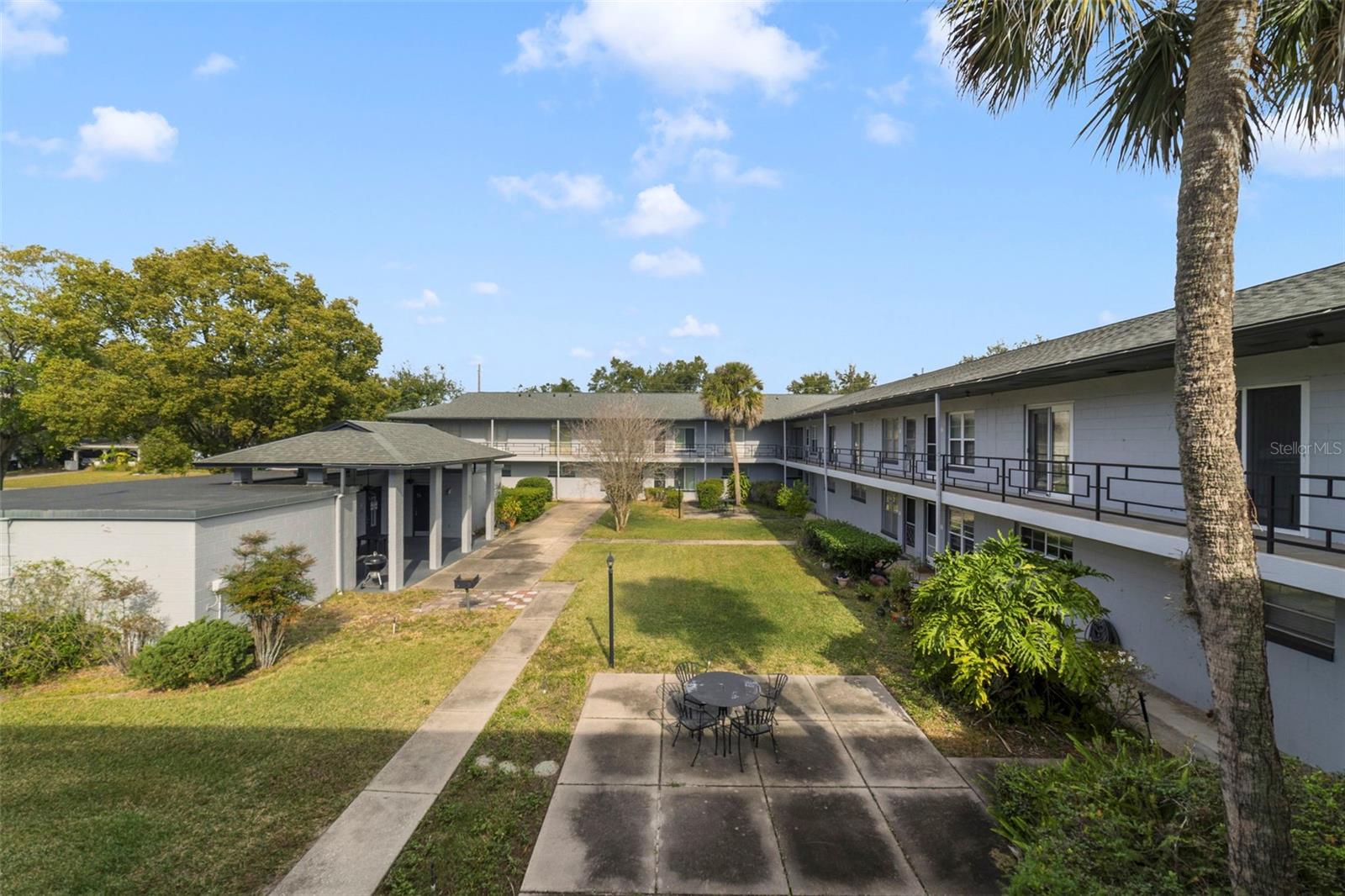 PRIMROSE PLAZA - Residential