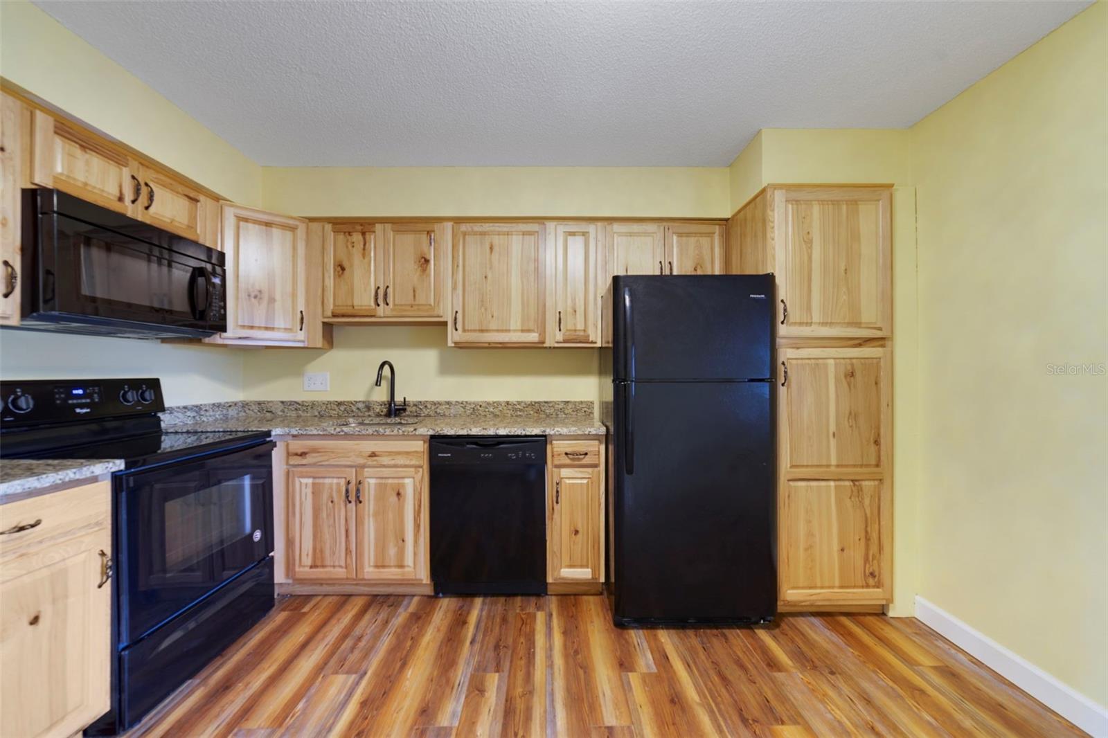 825 N PRIMROSE DRIVE 204