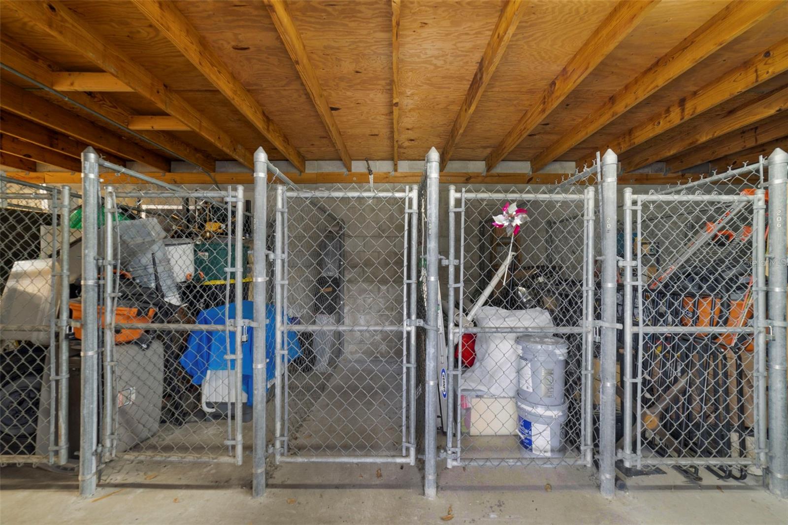 PRIMROSE PLAZA - Residential