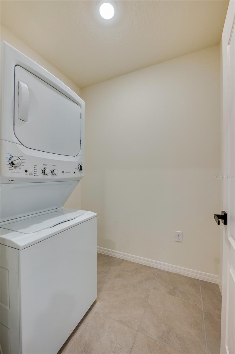 VICTORIA OAKS PH B - Residential