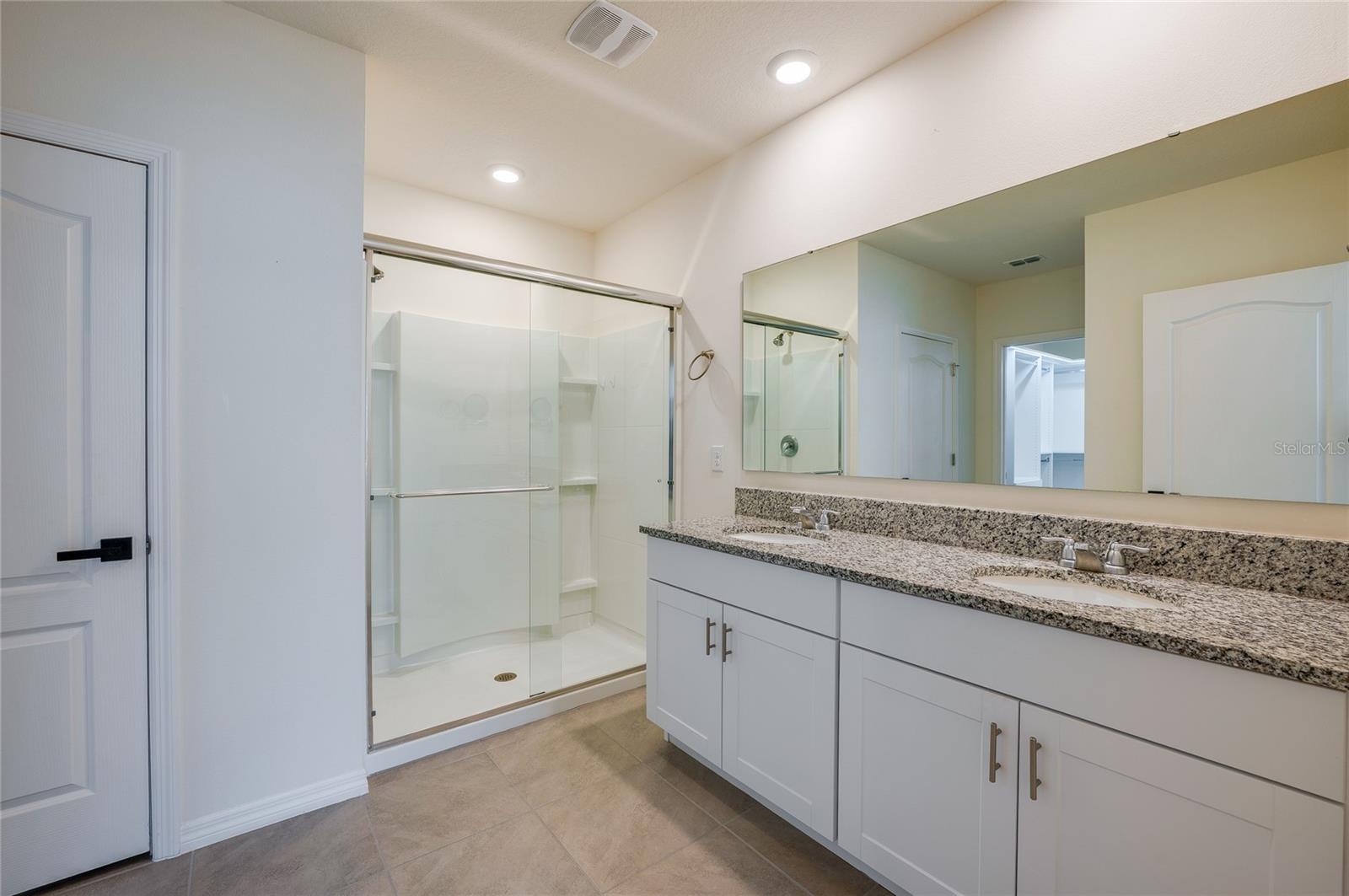 VICTORIA OAKS PH B - Residential