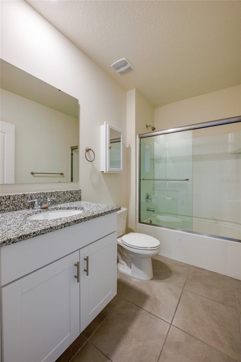 VICTORIA OAKS PH B - Residential