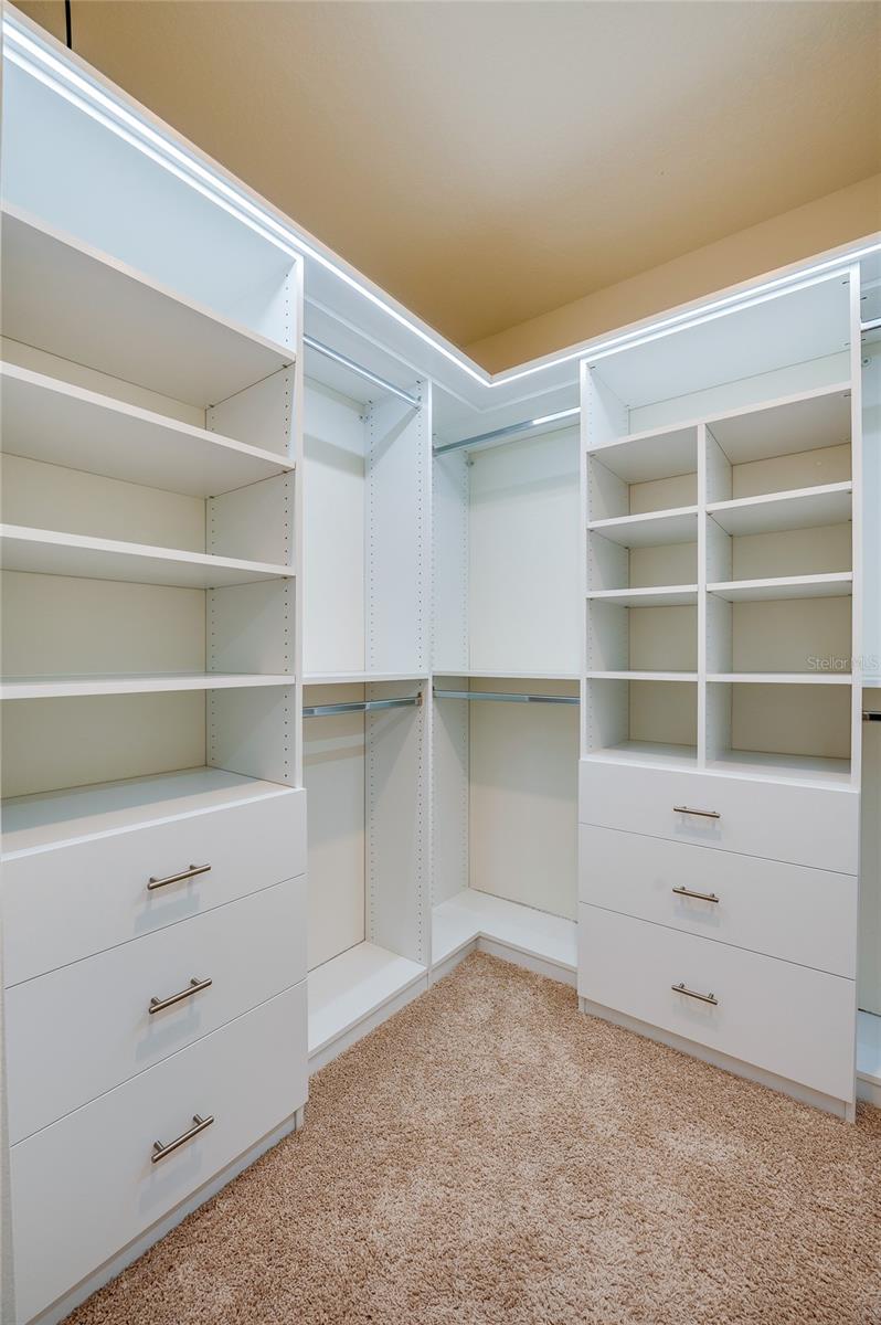 VICTORIA OAKS PH B - Residential