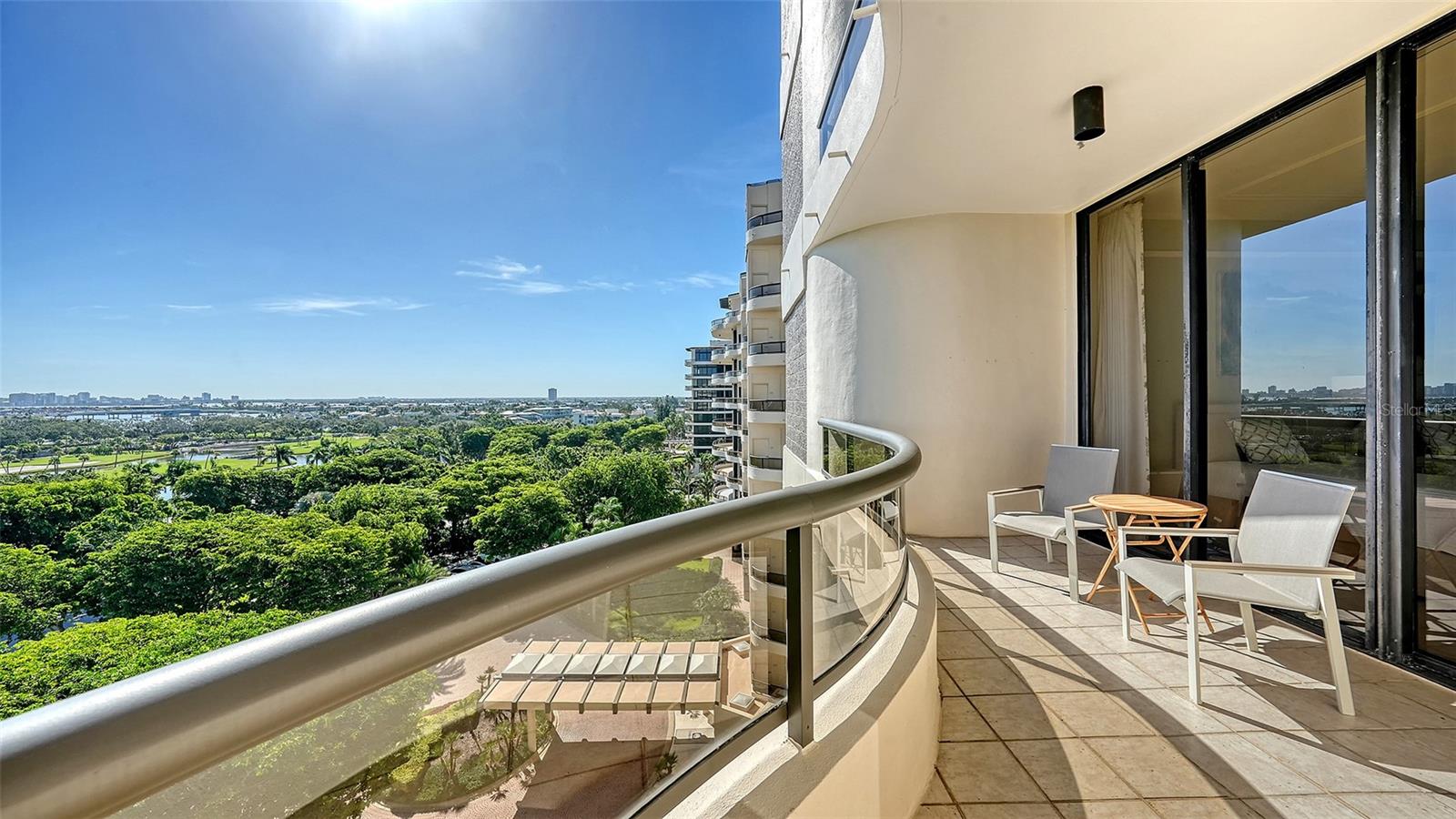 L AMBIANCE AT LONGBOAT KEY CLUB PH 02 - Residential