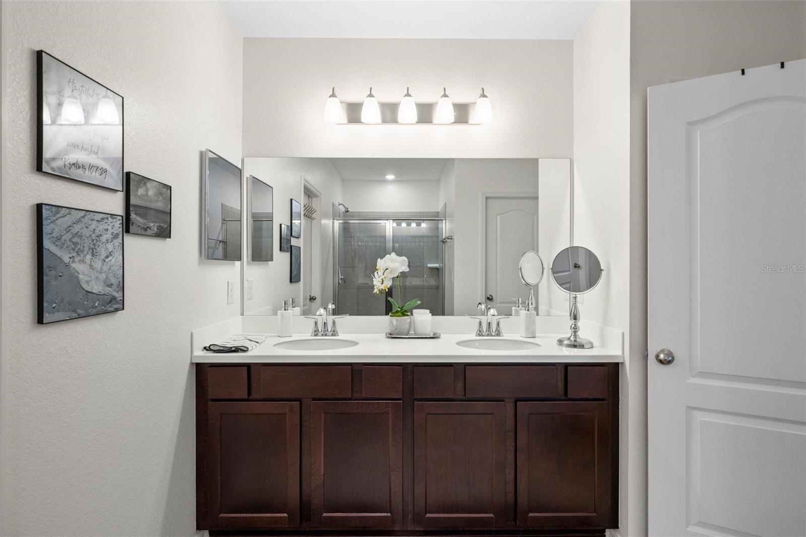 VILLA MILANO PH 4 5 & 6 - Residential