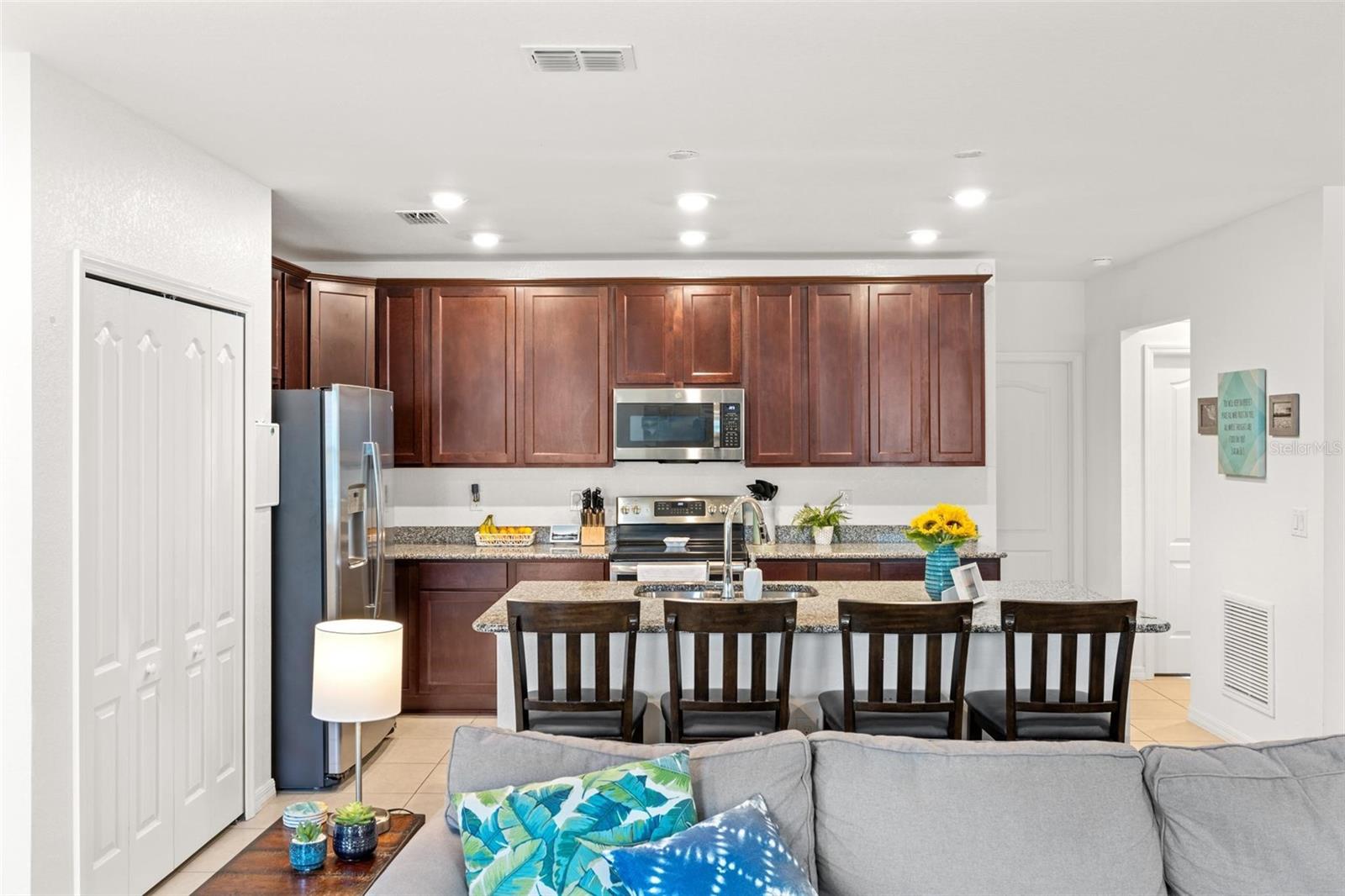 VILLA MILANO PH 4 5 & 6 - Residential