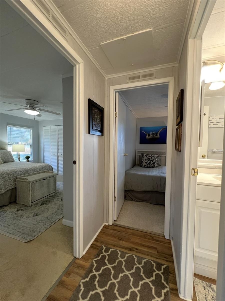 FLORAL LAKES - Residential