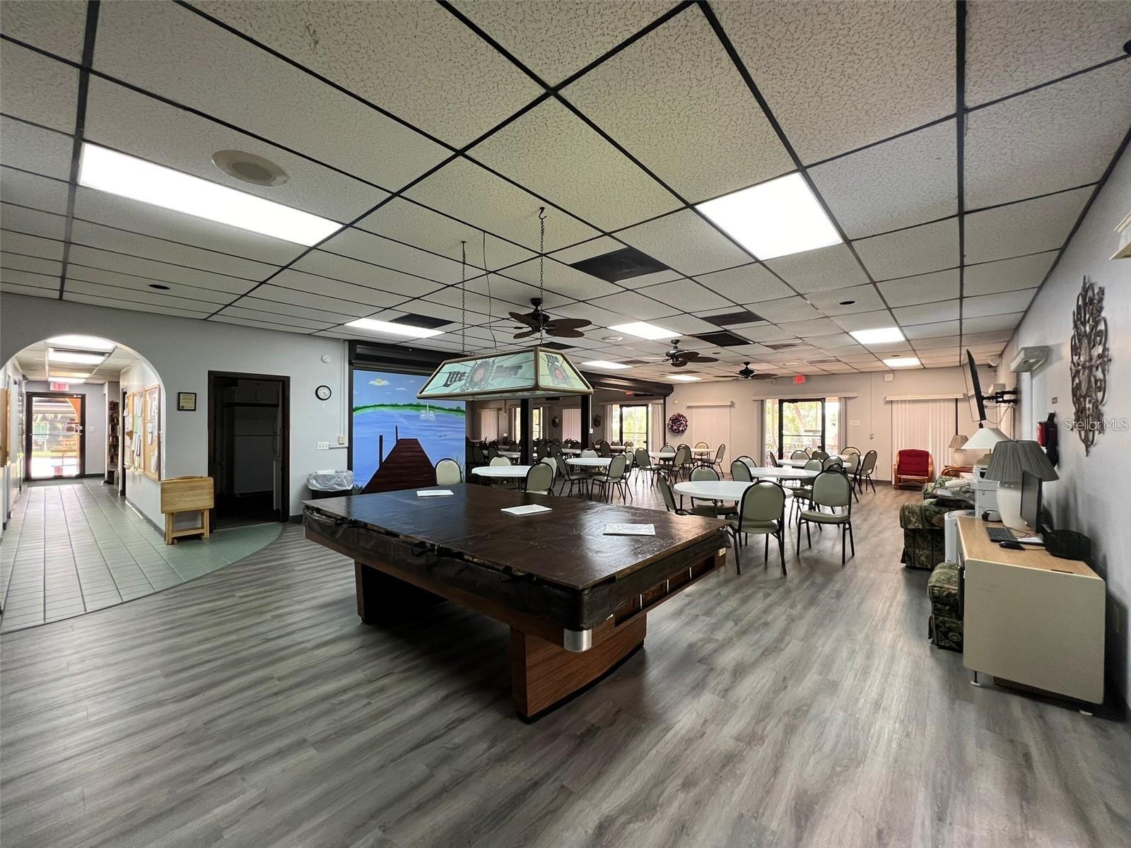 FLORAL LAKES - Residential