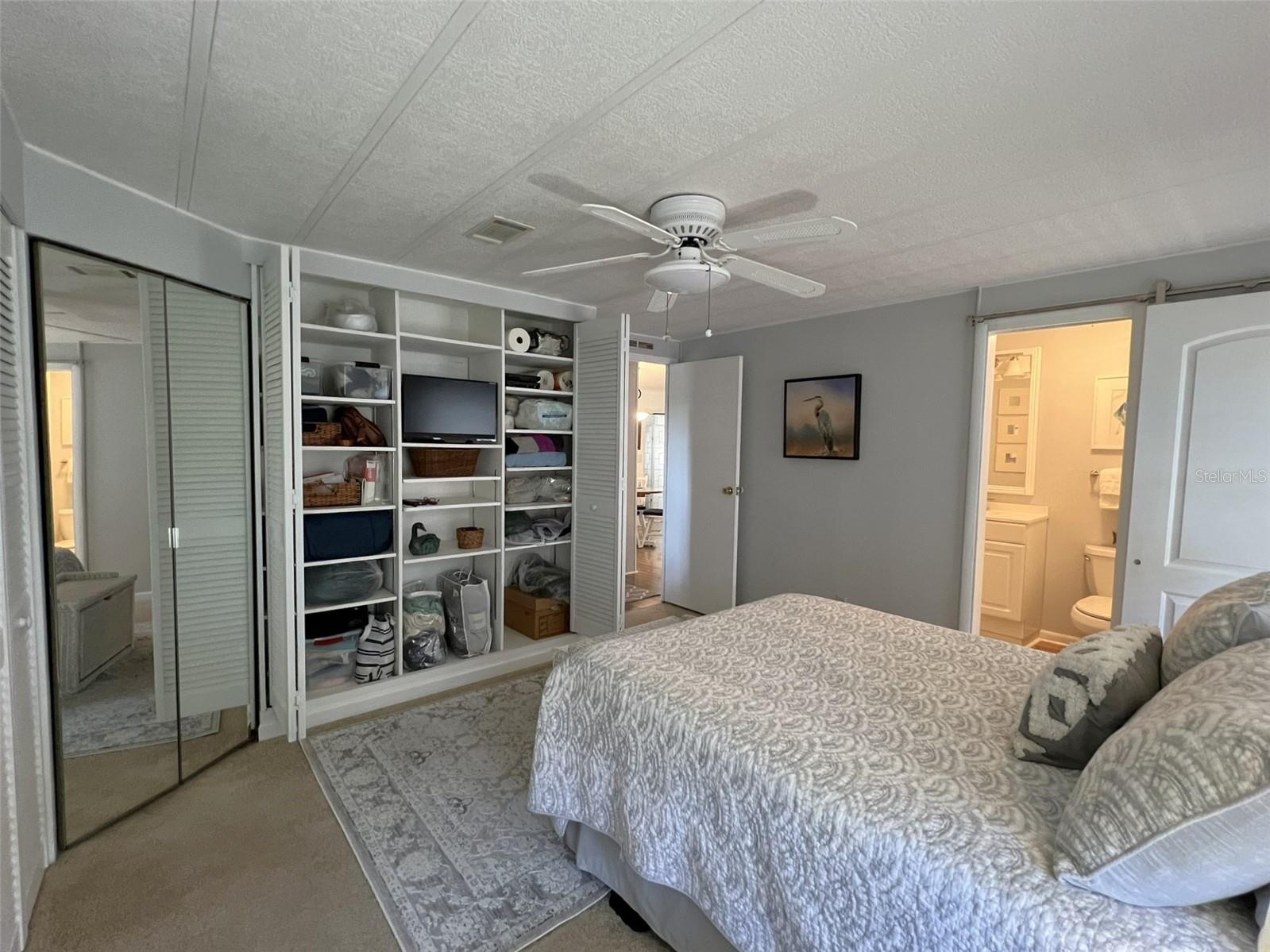 FLORAL LAKES - Residential