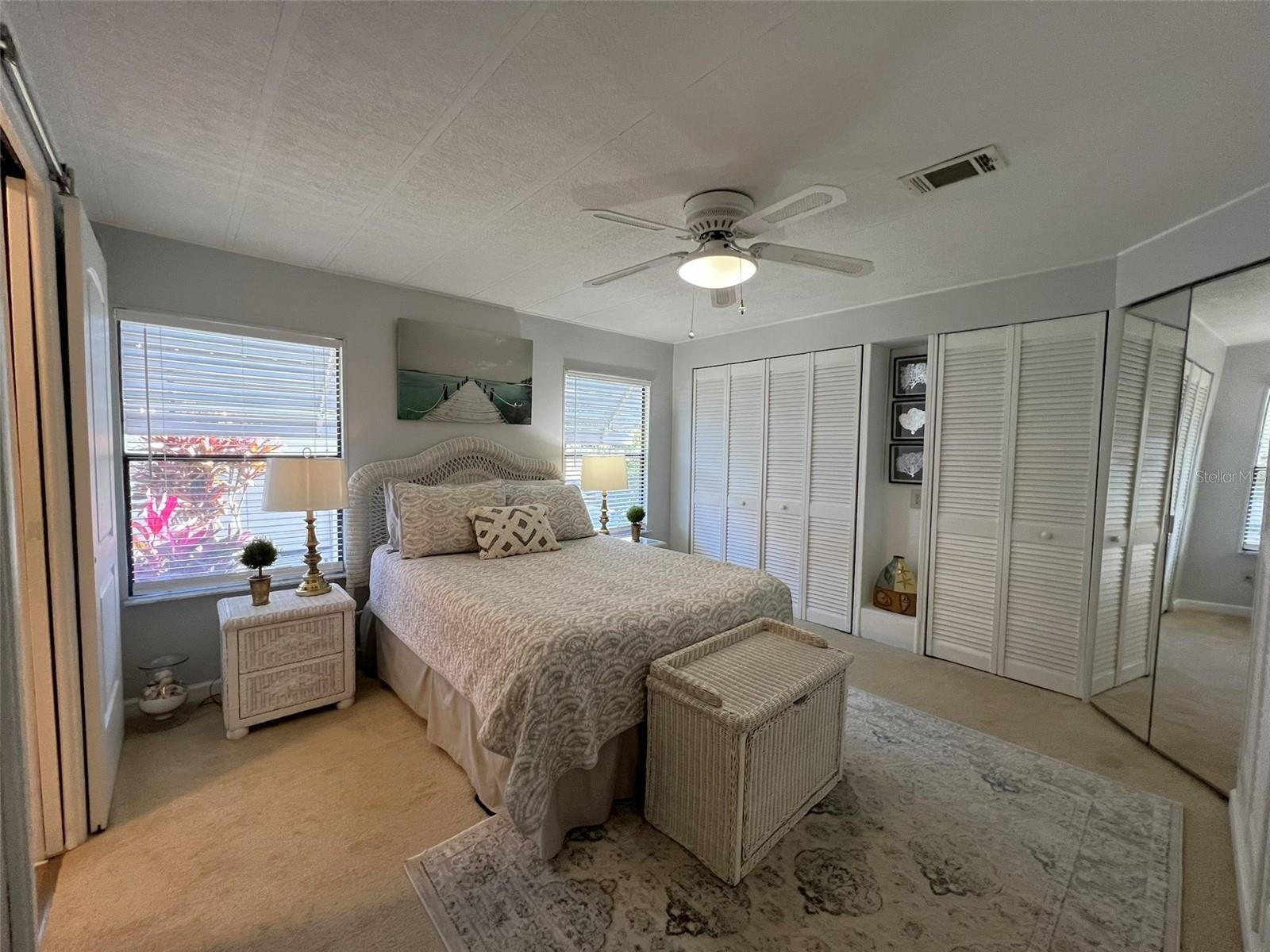 FLORAL LAKES - Residential