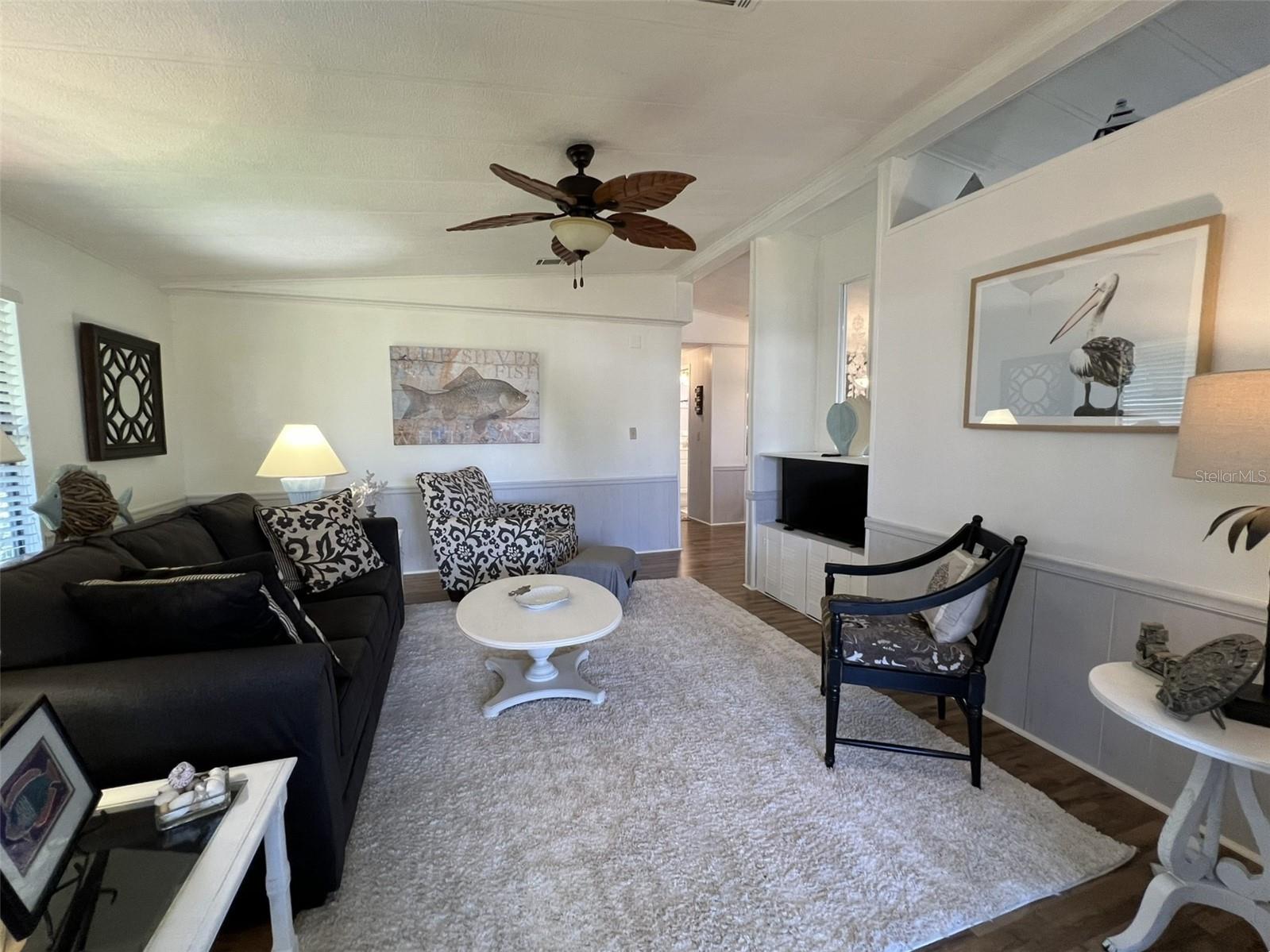 FLORAL LAKES - Residential