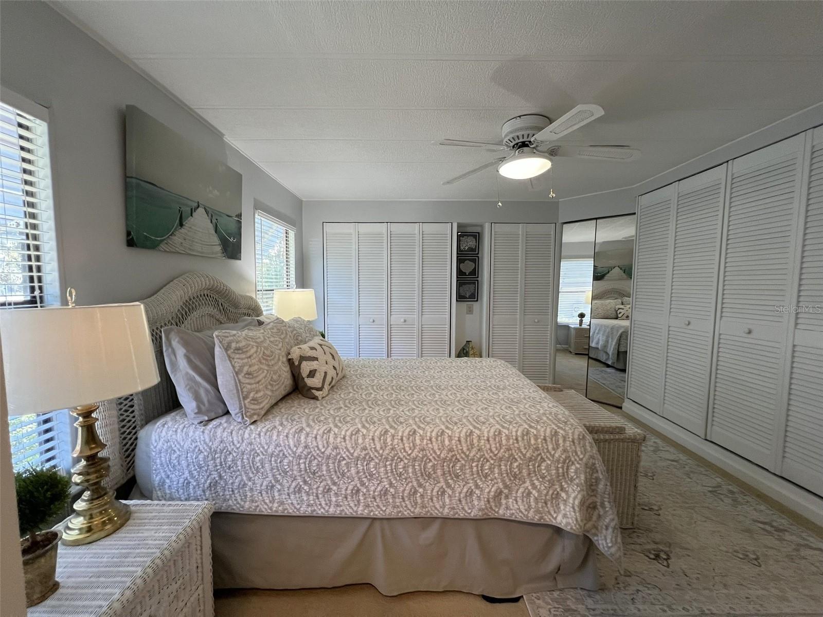 FLORAL LAKES - Residential