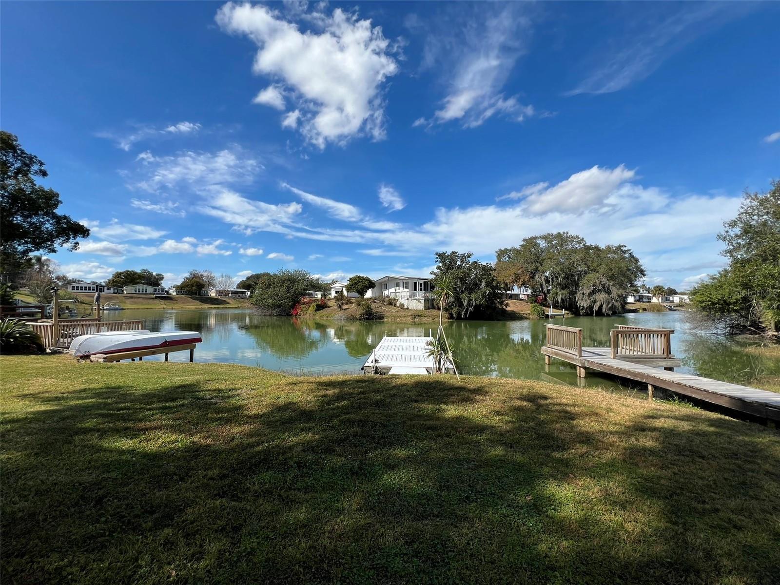 FLORAL LAKES - Residential