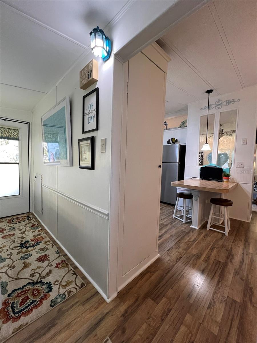 FLORAL LAKES - Residential