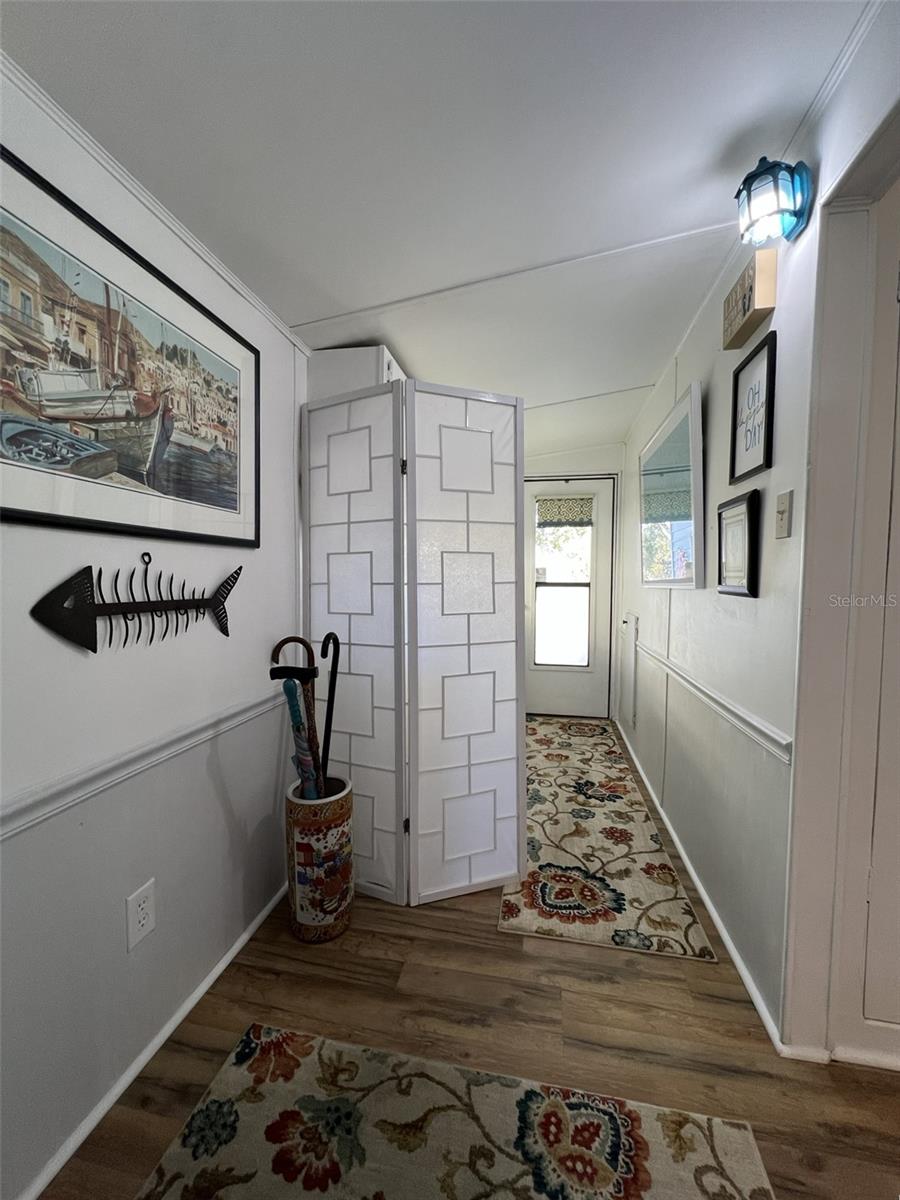 FLORAL LAKES - Residential