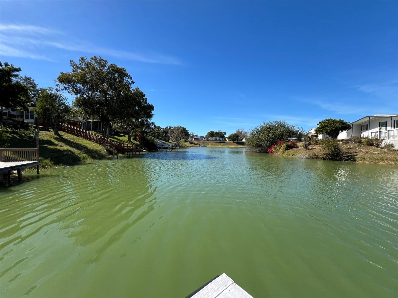 FLORAL LAKES - Residential