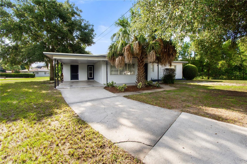 Photo of 1234 Circle Drive, Lake Wales, FL 33853 (MLS # K4903767)