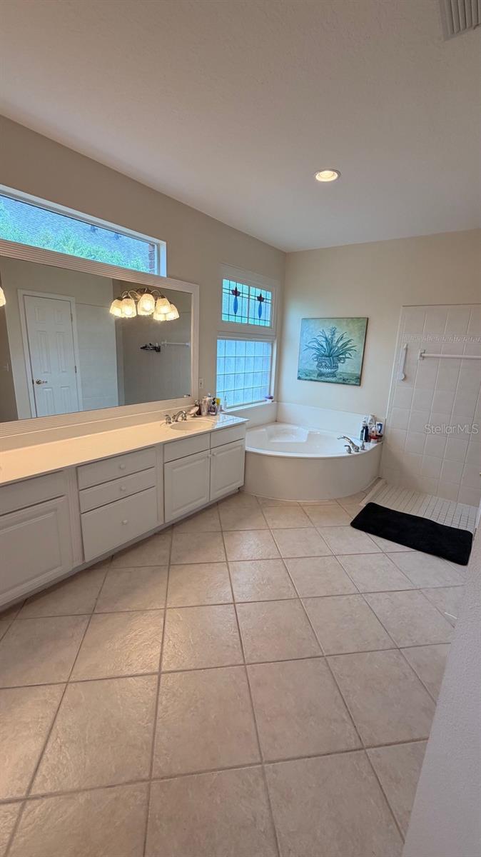 NORTH BAY SEC 04 - Residential