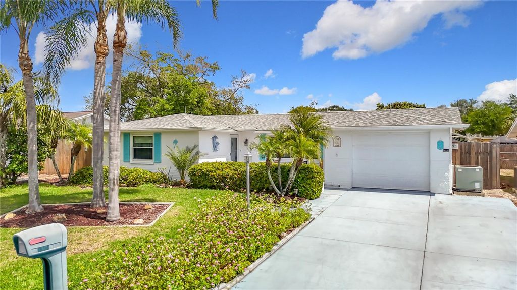 Photo of 11114 White Oak Lane, Port Richey, FL 34668 (MLS # W7884526)