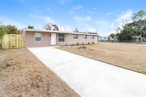 1332 WARRINGTON WAY TAMPA FL 33619