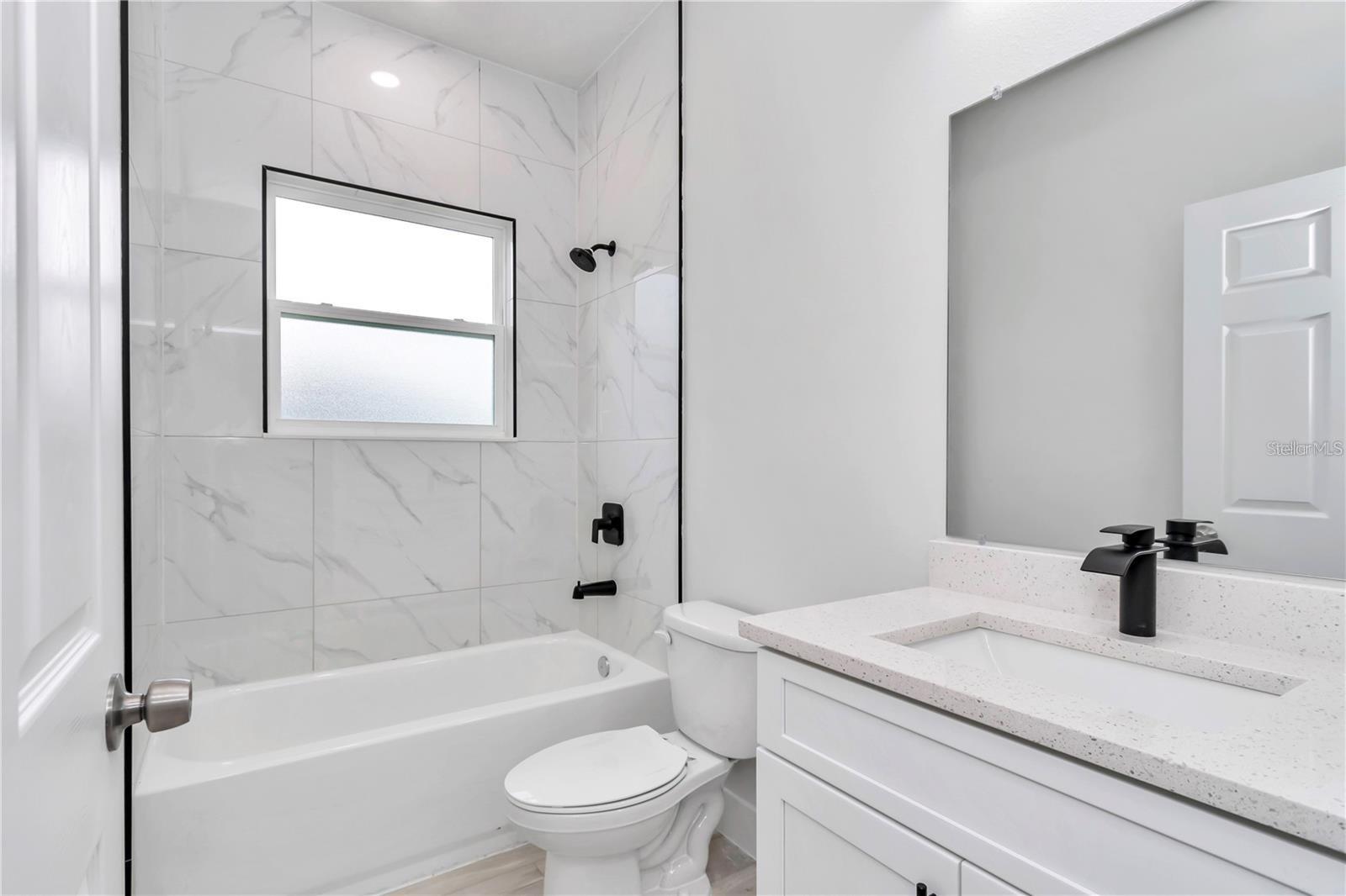 MARION OAKS UN 10 - Residential Lease