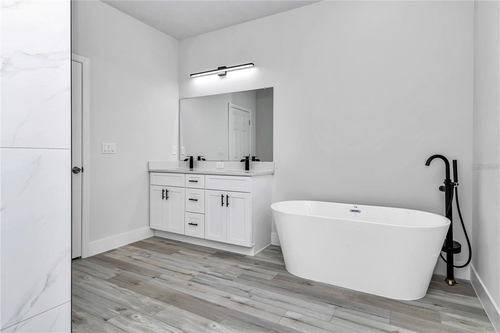 MARION OAKS UN 10 - Residential Lease