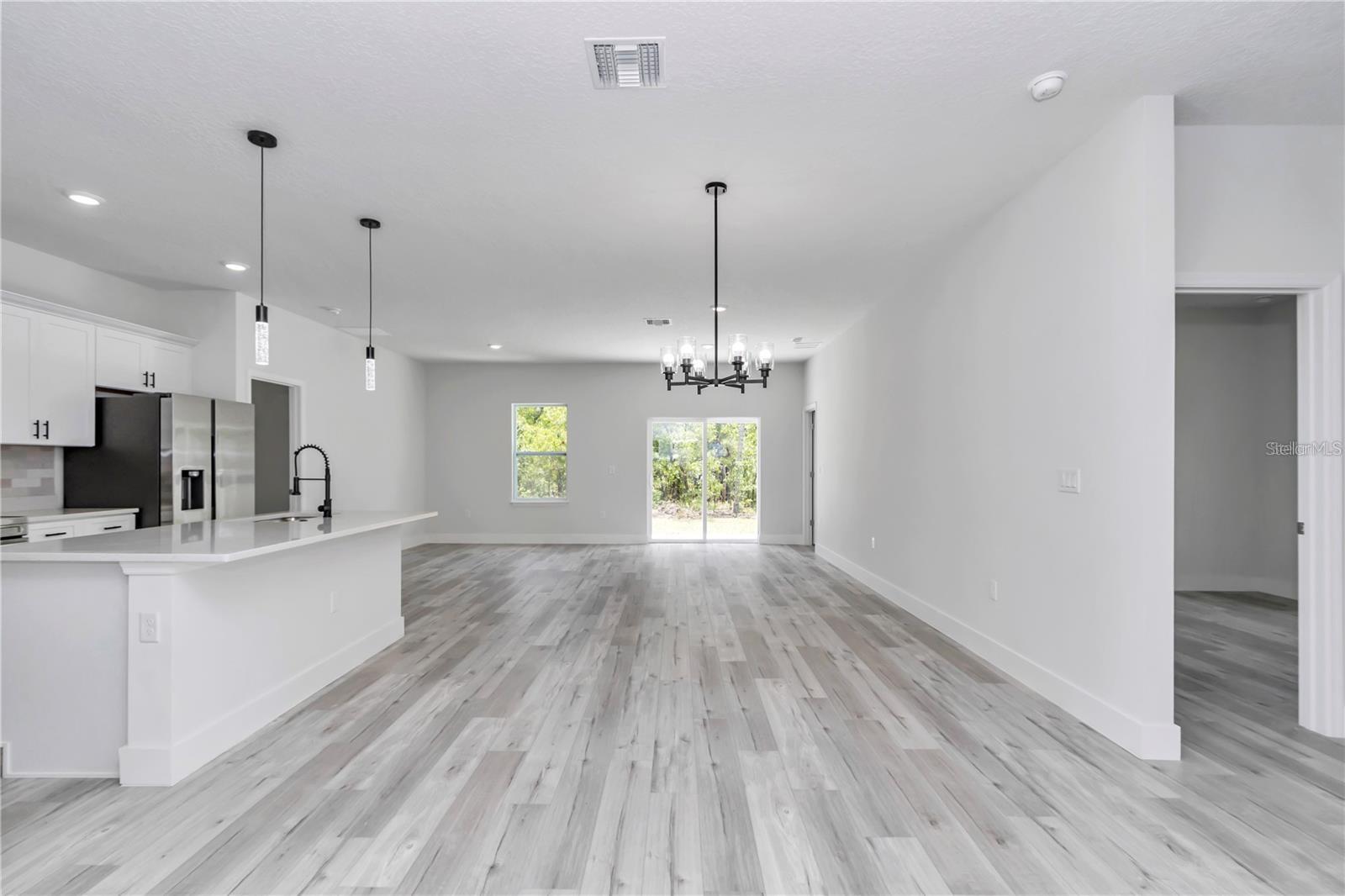 MARION OAKS UN 10 - Residential Lease