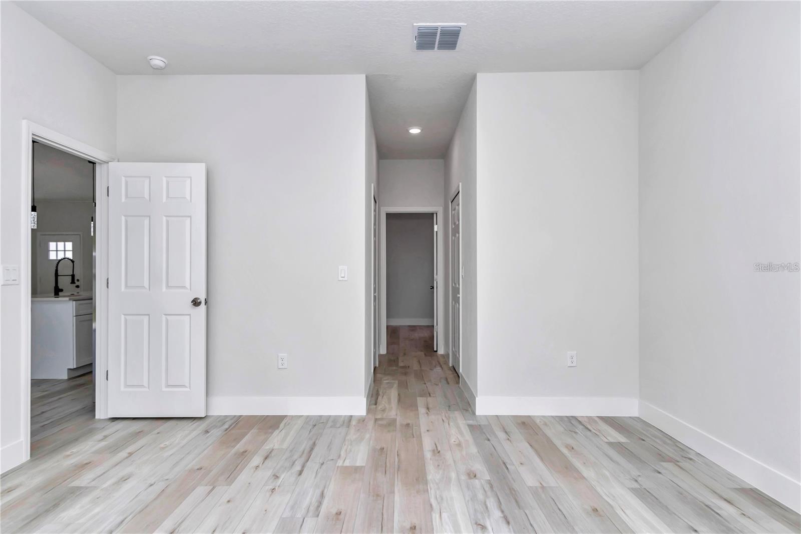 MARION OAKS UN 10 - Residential Lease