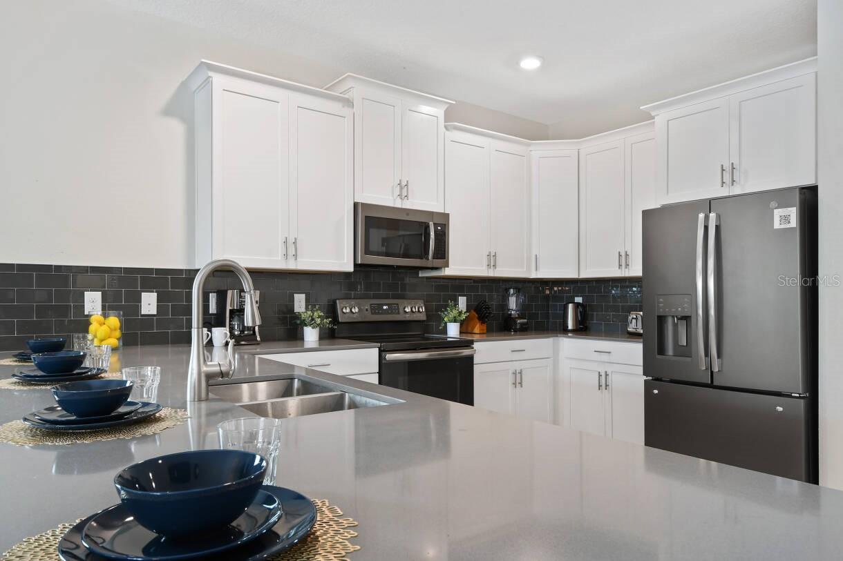 COVE AT STOREY LAKE II - Residential