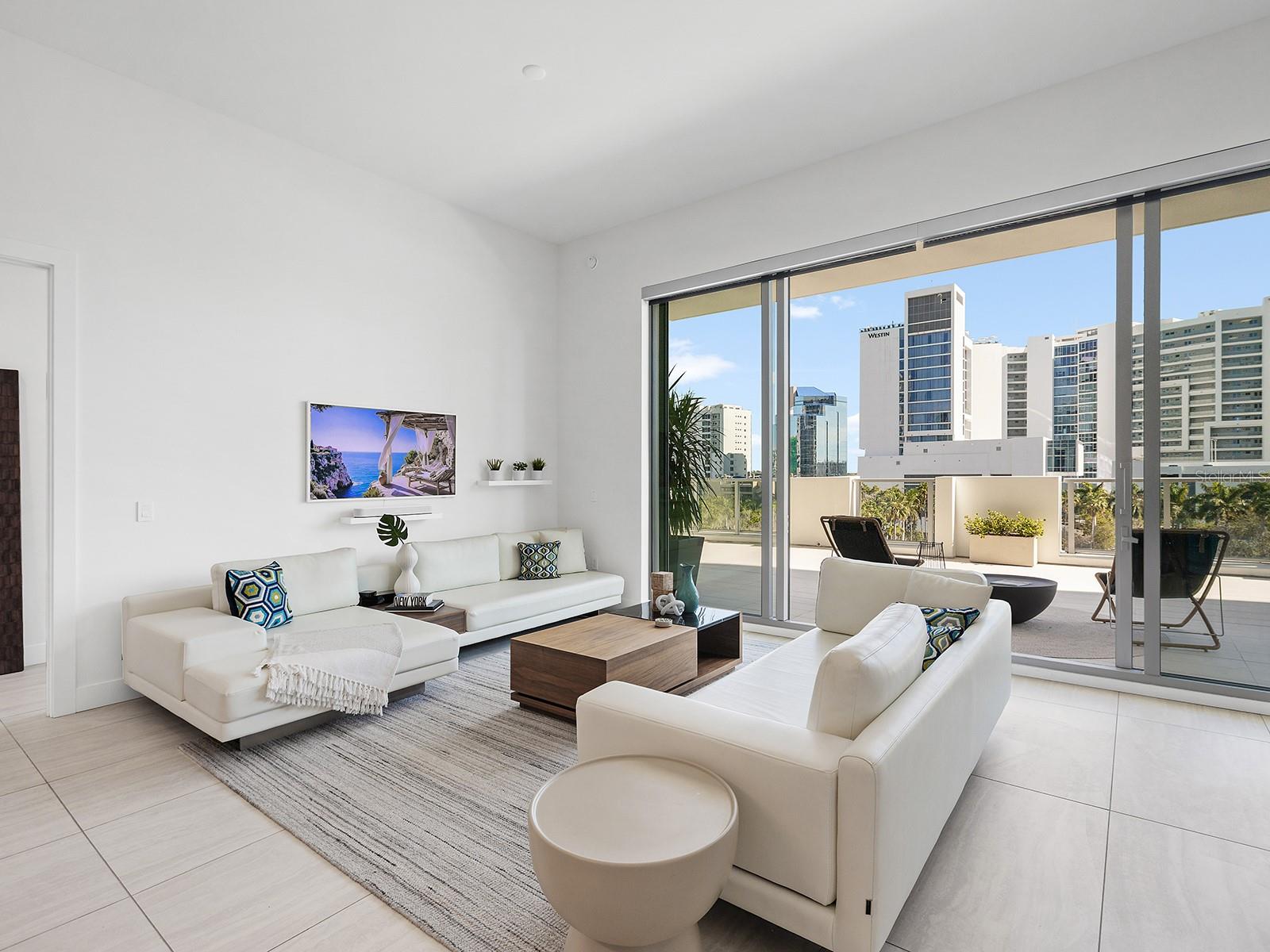 BAYSO SARASOTA - Residential