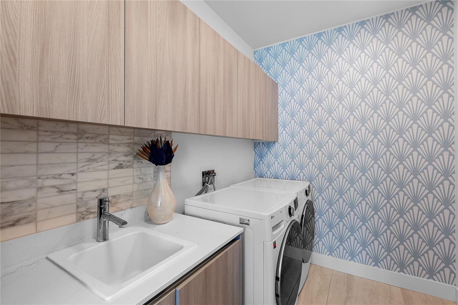 BAYSO SARASOTA - Residential