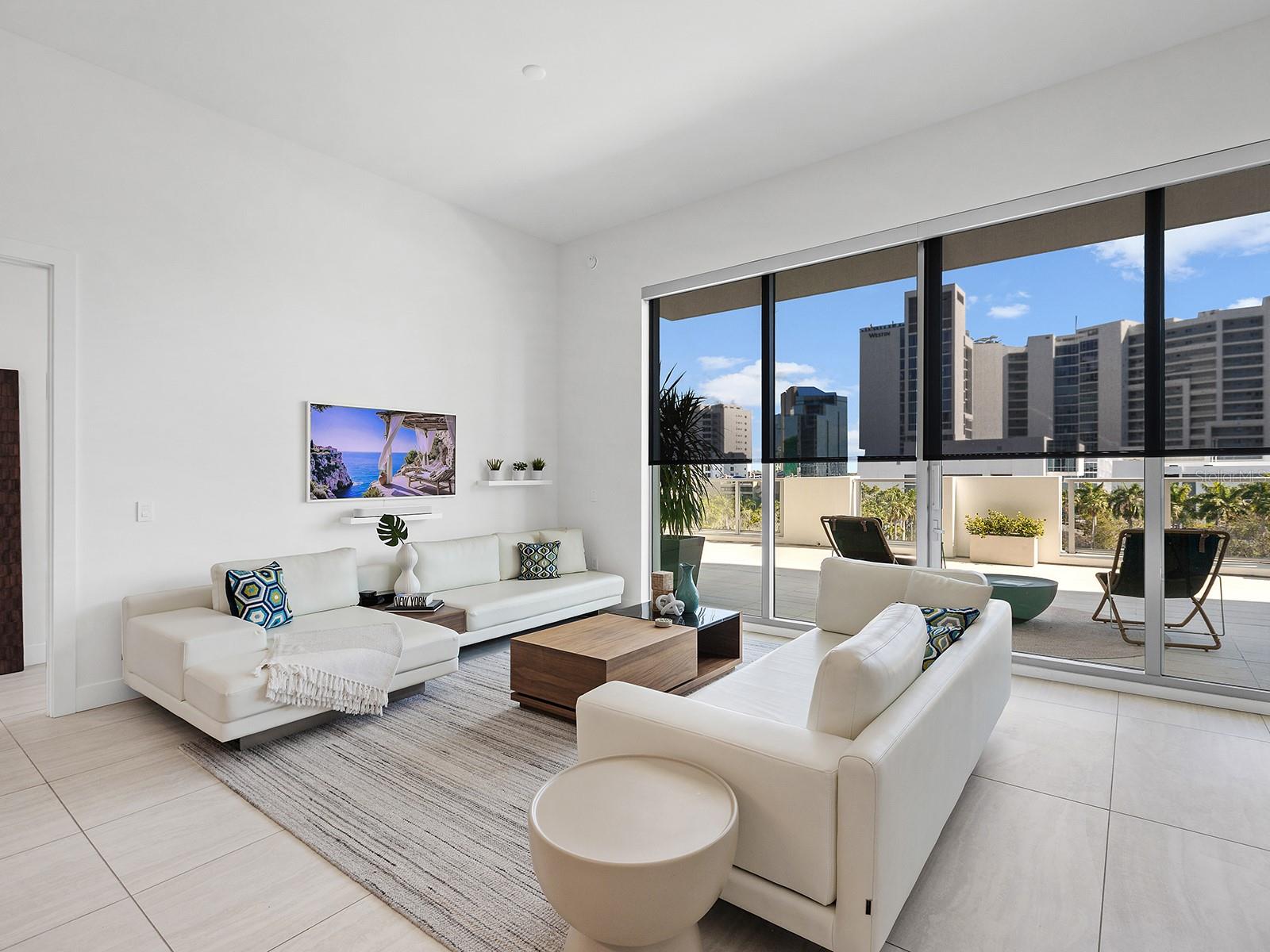 BAYSO SARASOTA - Residential