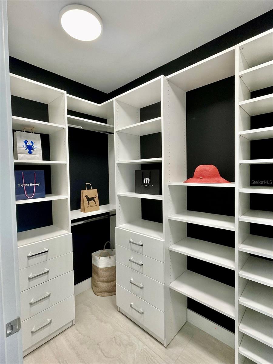 BAYSO SARASOTA - Residential