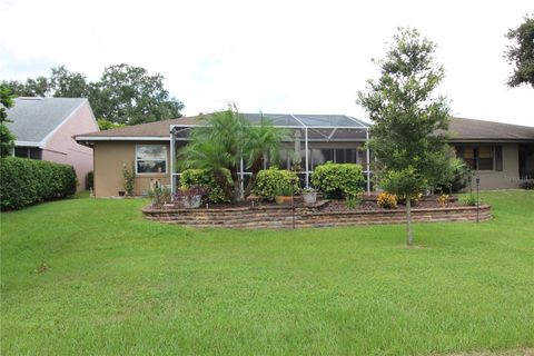 A home in WINTER HAVEN