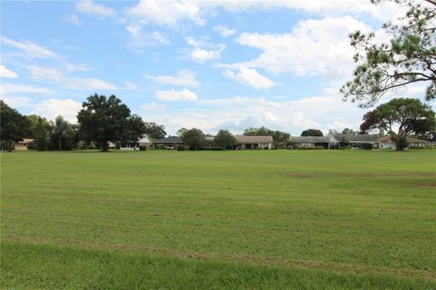 A home in WINTER HAVEN