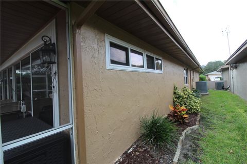 A home in WINTER HAVEN