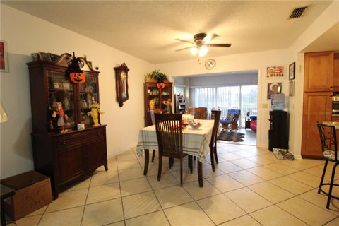 A home in WINTER HAVEN