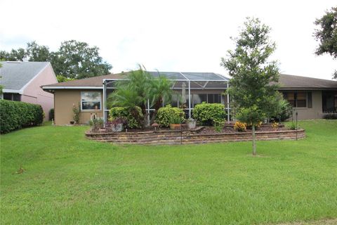 A home in WINTER HAVEN