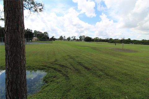 A home in WINTER HAVEN