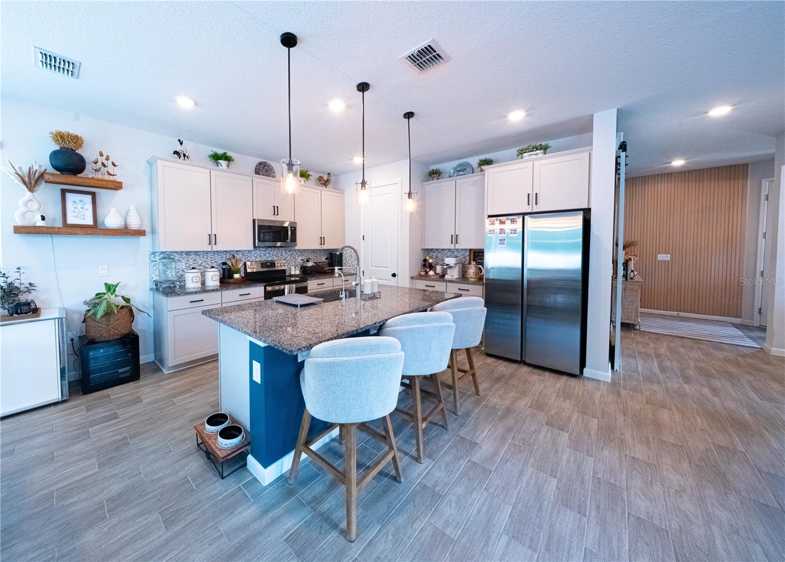 4210 SOUTHERN VISTA LOOP