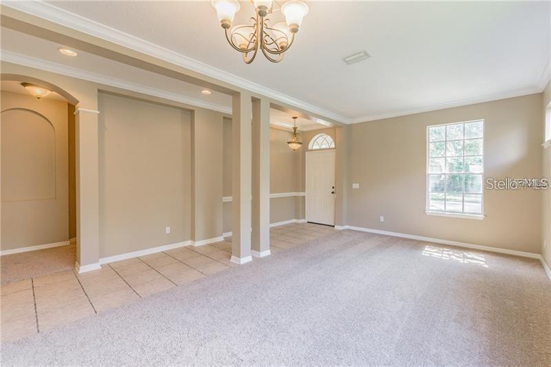 LAKES WINDERMERE PH 01 49 108 - Residential Lease