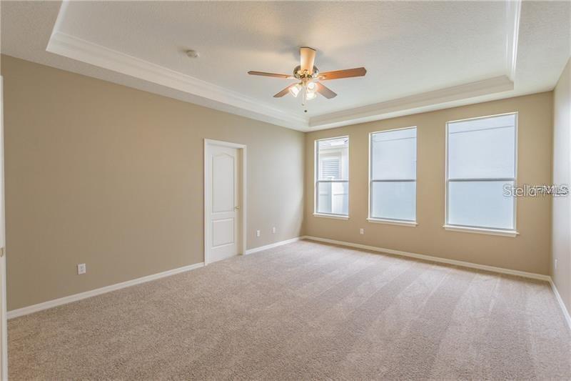 LAKES WINDERMERE PH 01 49 108 - Residential Lease