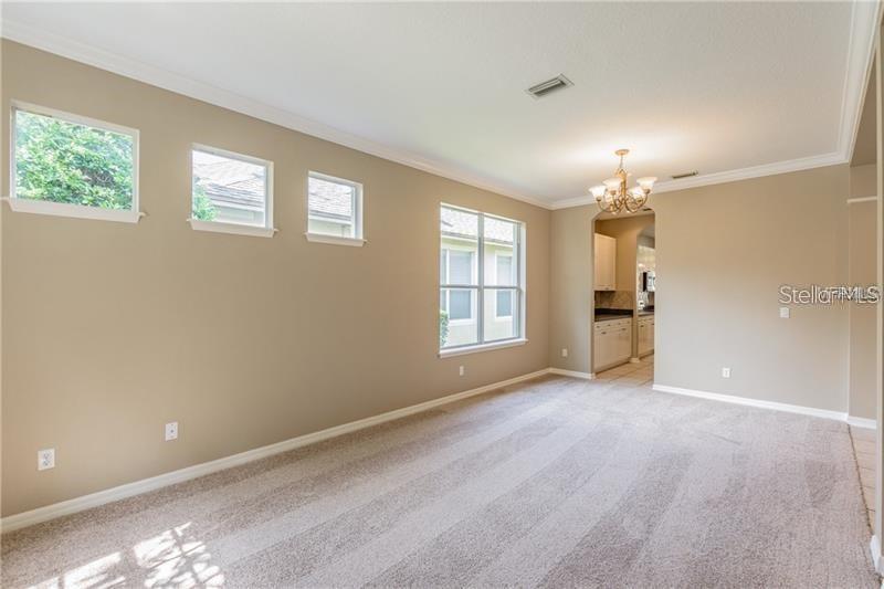 LAKES WINDERMERE PH 01 49 108 - Residential Lease