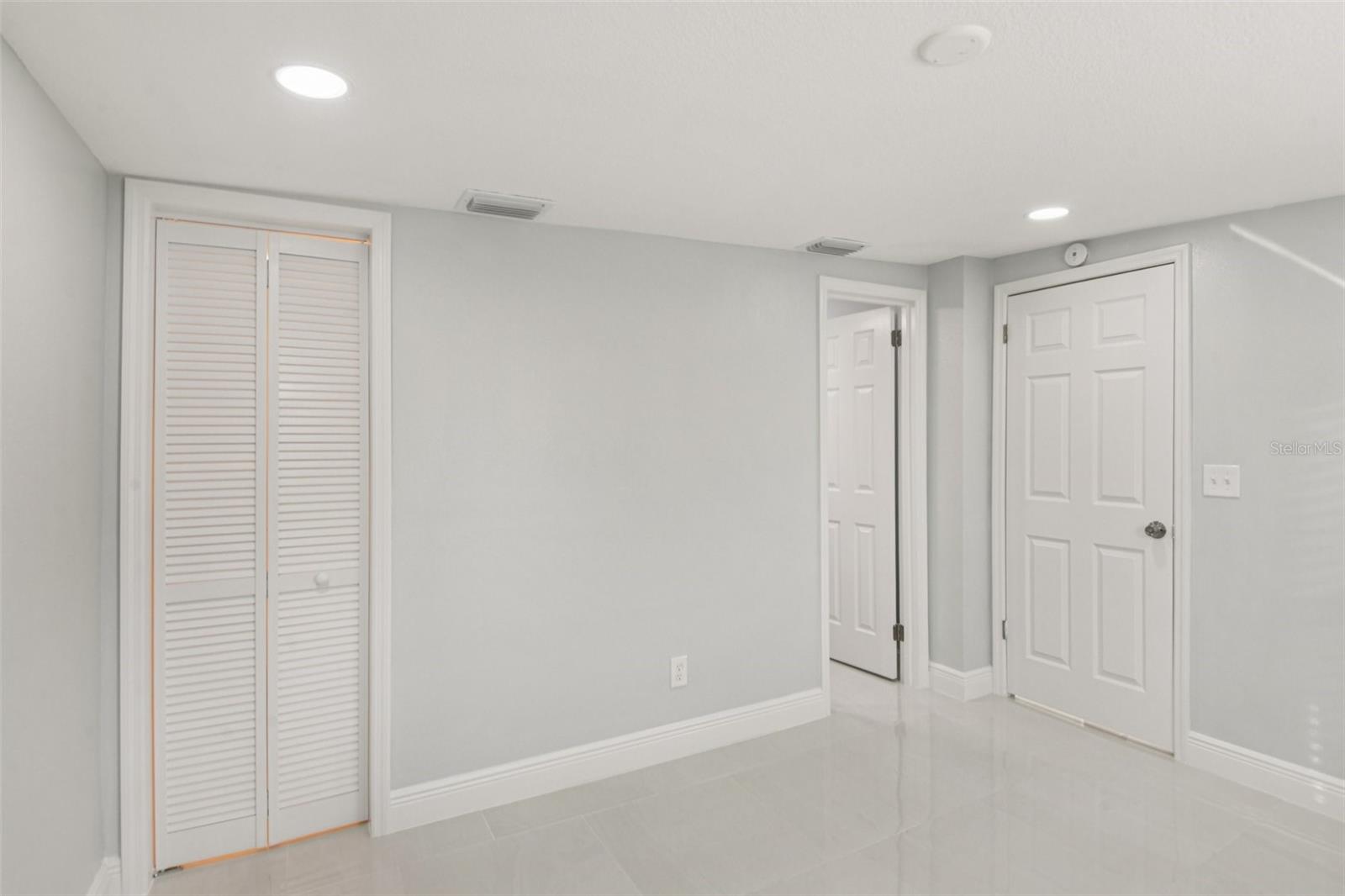 RAMONA PARK - Residential