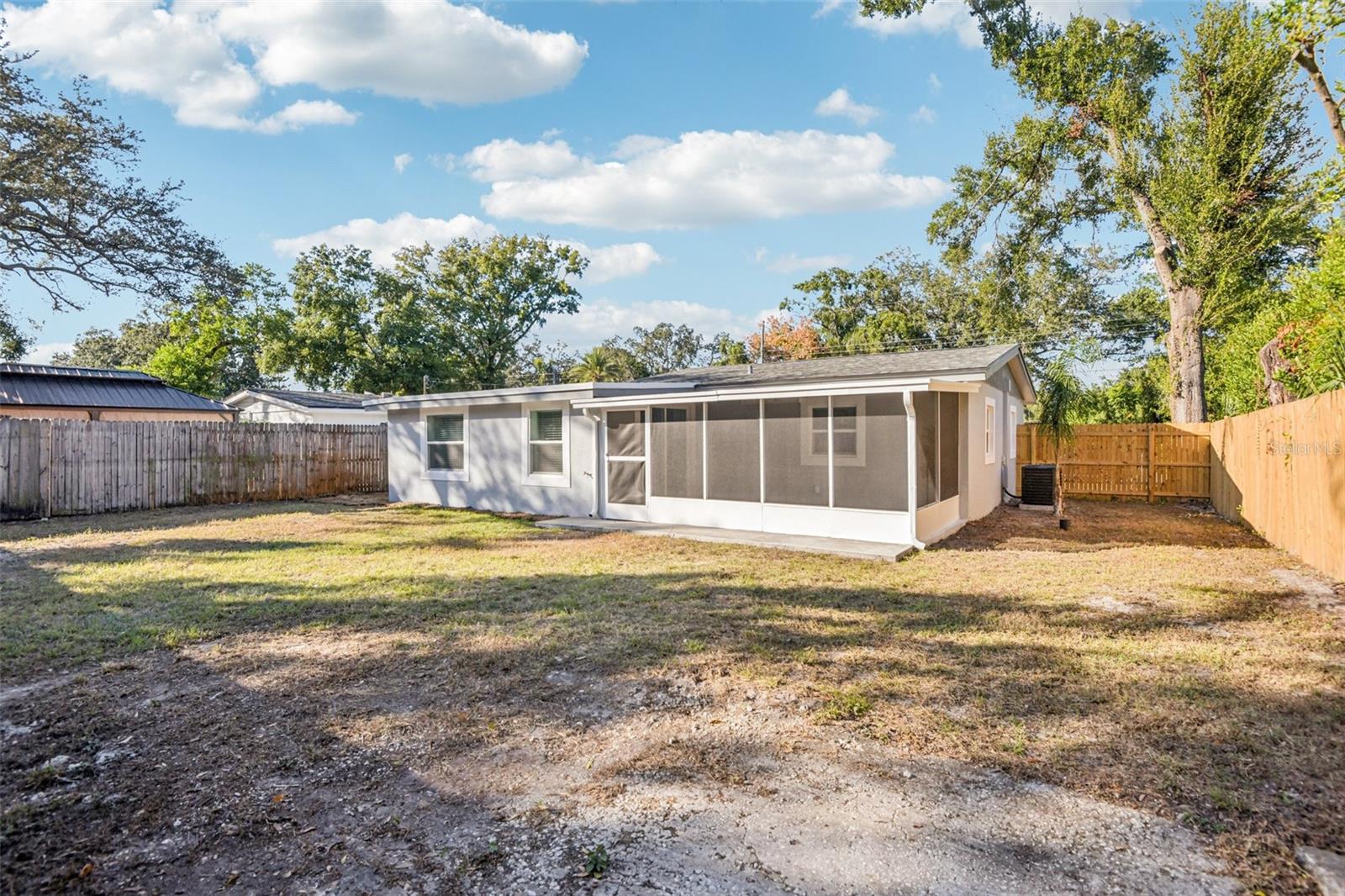 RAMONA PARK - Residential