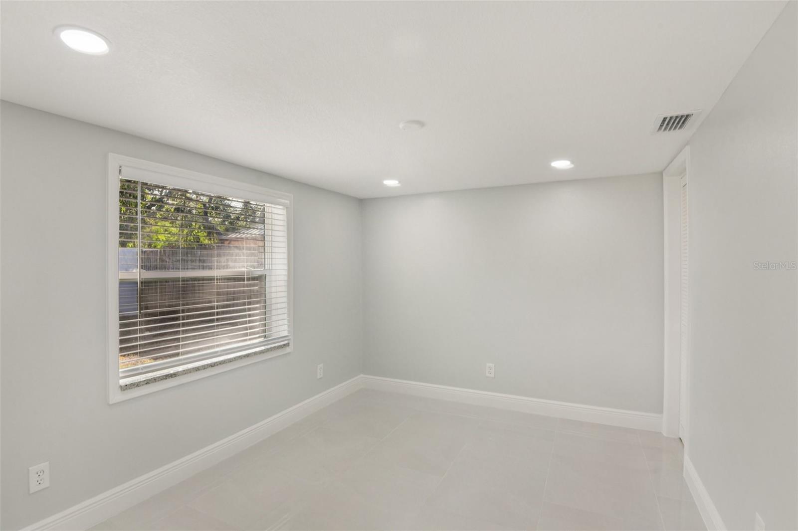 RAMONA PARK - Residential