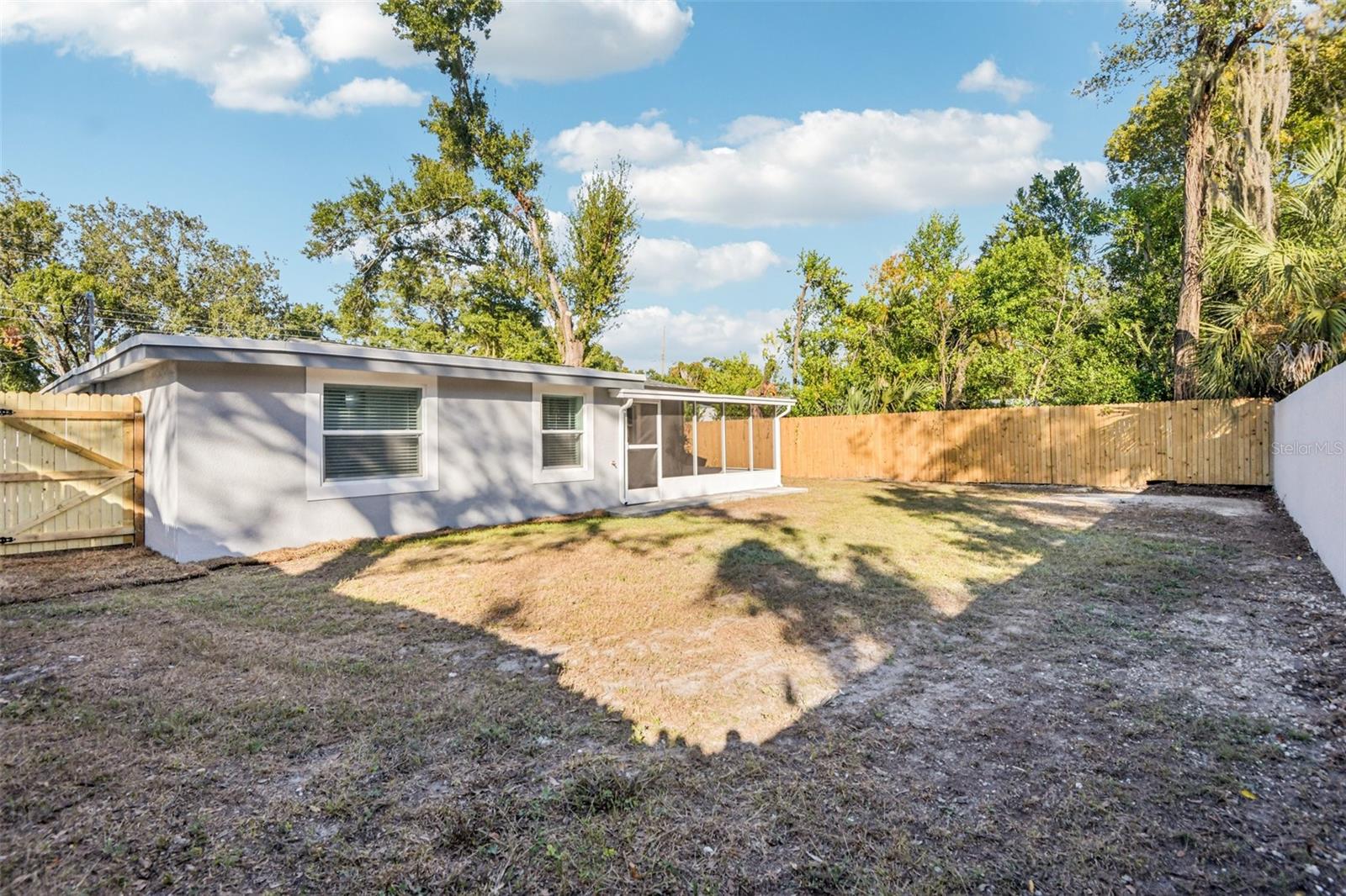 RAMONA PARK - Residential