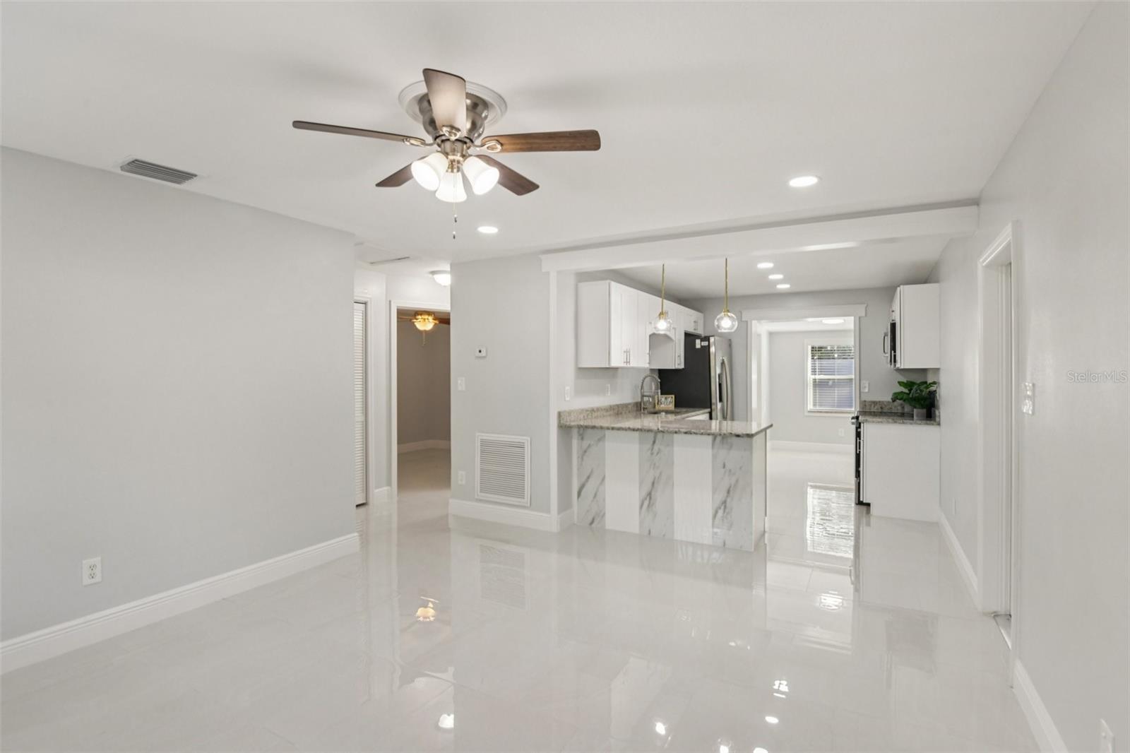 RAMONA PARK - Residential