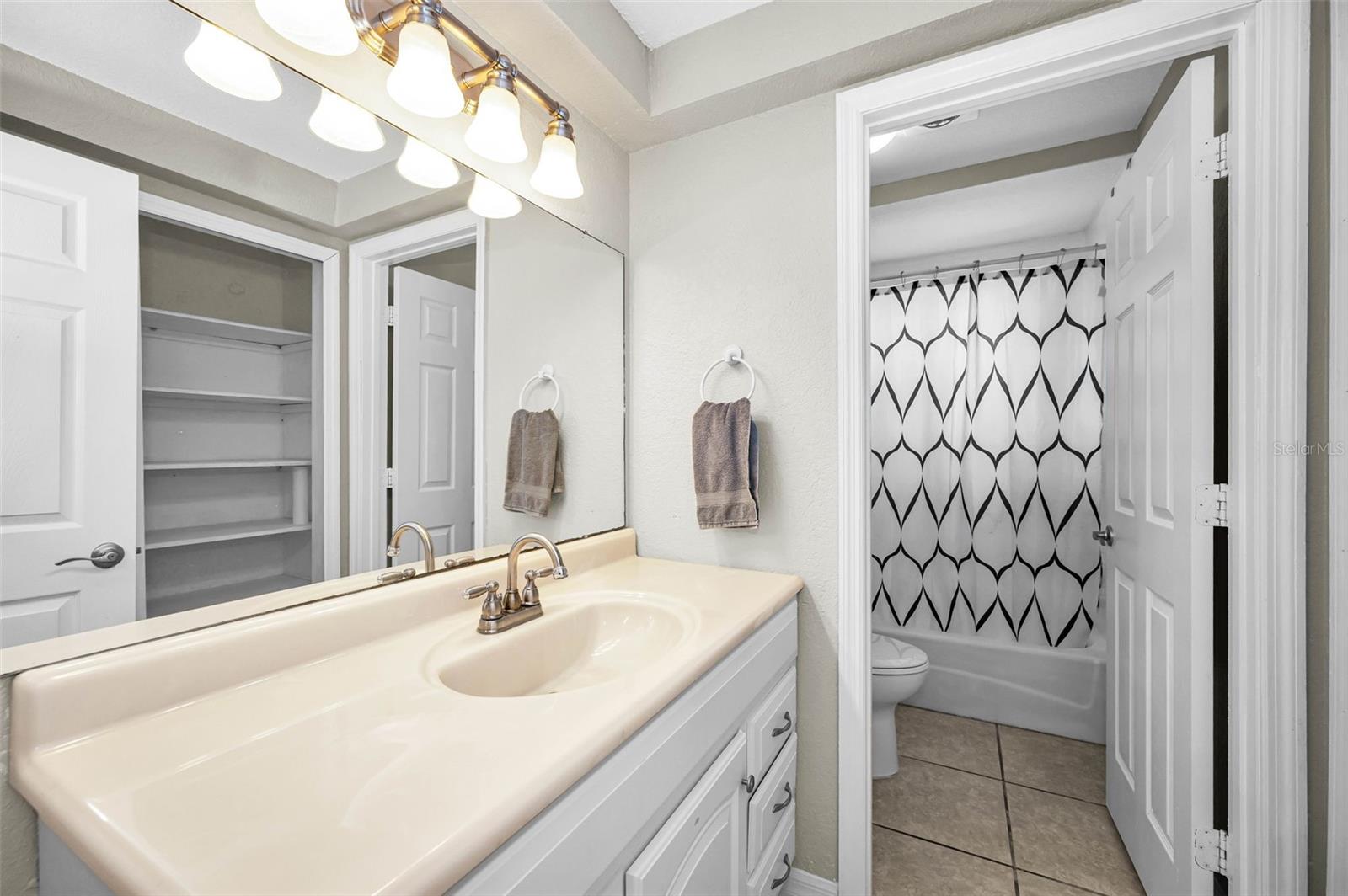 WHISPERING FOREST - Residential