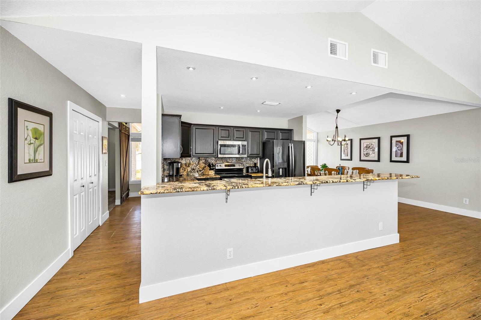 WHISPERING FOREST - Residential